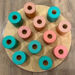 LOVEVERY TOY - stacking pegs